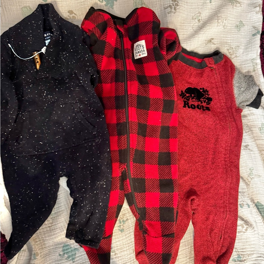 Roots footed sleeper, Roots onesie and Andy & Evan knit onesie 3-6 months
